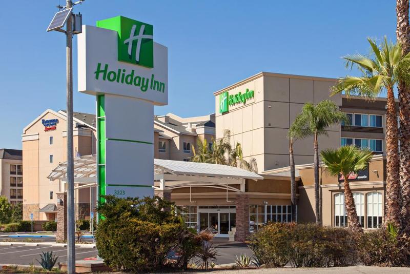 Holiday Inn West Covina, An Ihg Hotel Buitenkant foto